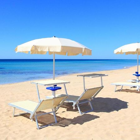 Hotel Beach Salento Марина ди Песколусе Екстериор снимка