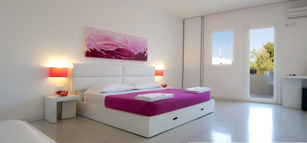 Hotel Beach Salento Марина ди Песколусе Екстериор снимка