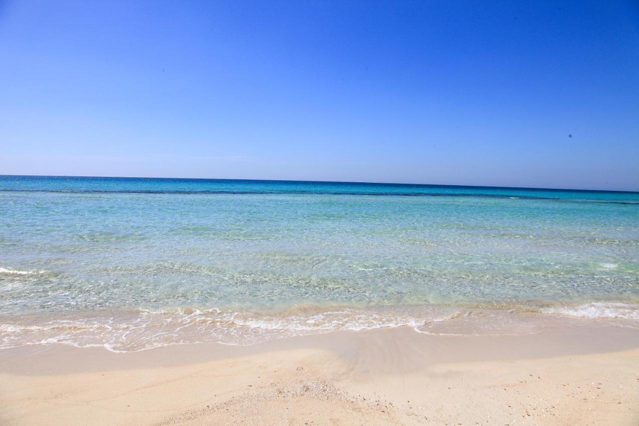 Hotel Beach Salento Марина ди Песколусе Екстериор снимка