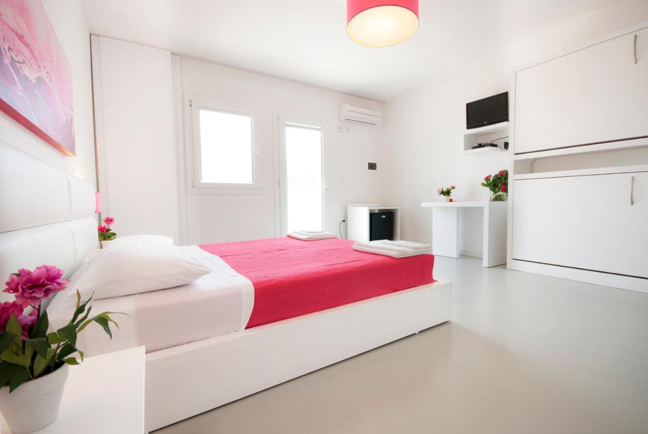 Hotel Beach Salento Марина ди Песколусе Екстериор снимка